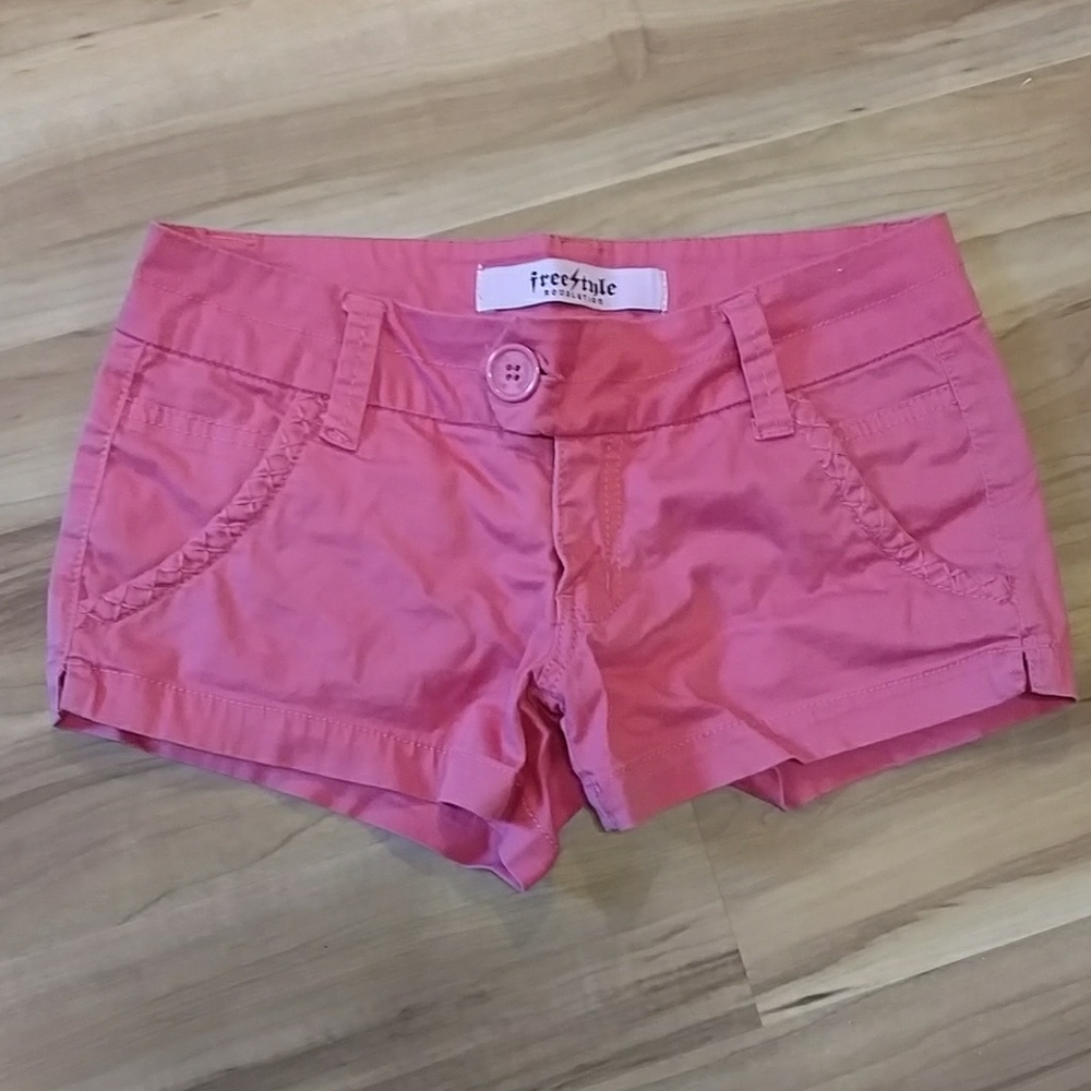 Coral Pink Shorts - size 5